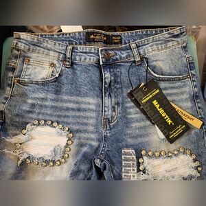 NWT Women's Majestic Distressed and Blinged Jeans sz 36x32